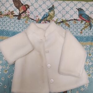 Crazy 8 Cream Faux Fur Cape